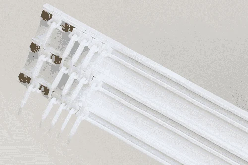 Trilhos, varões e acessórios: detalhe do acervo ART DECORAR